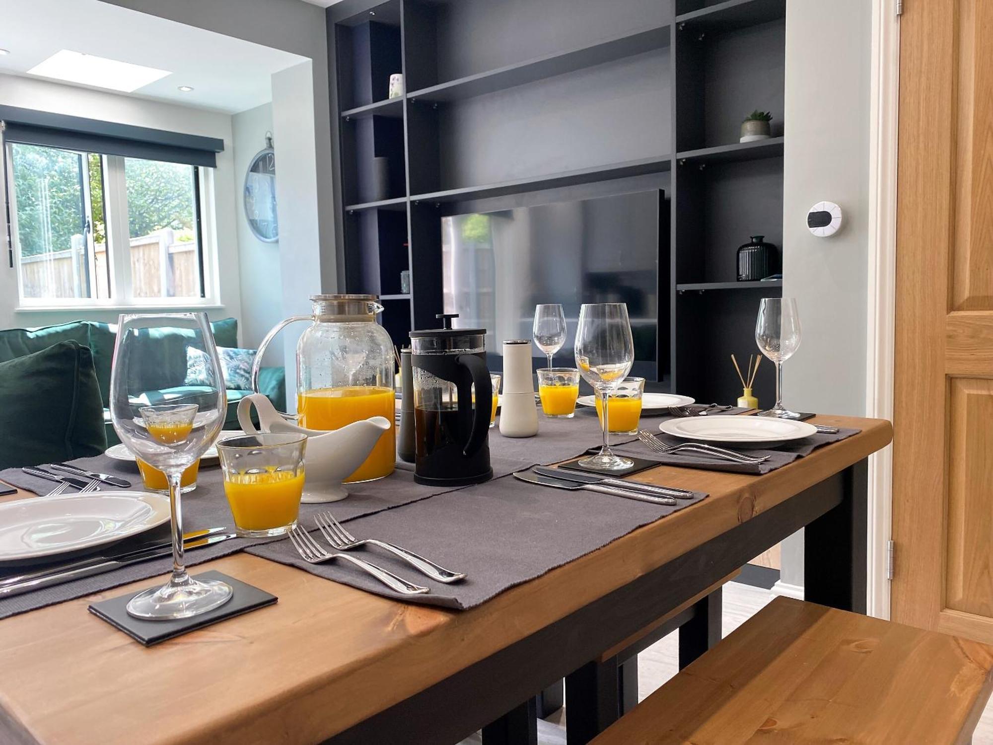 Superb Townhouse Near Vibrant Gloucester Road Bristol Eksteriør bilde